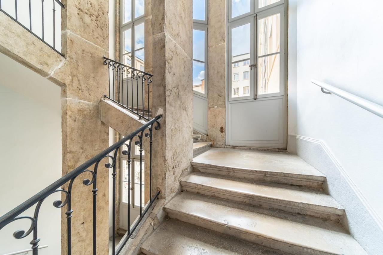 Les Suites De L'Opera - Apartment Ella For 4 People Лион Екстериор снимка